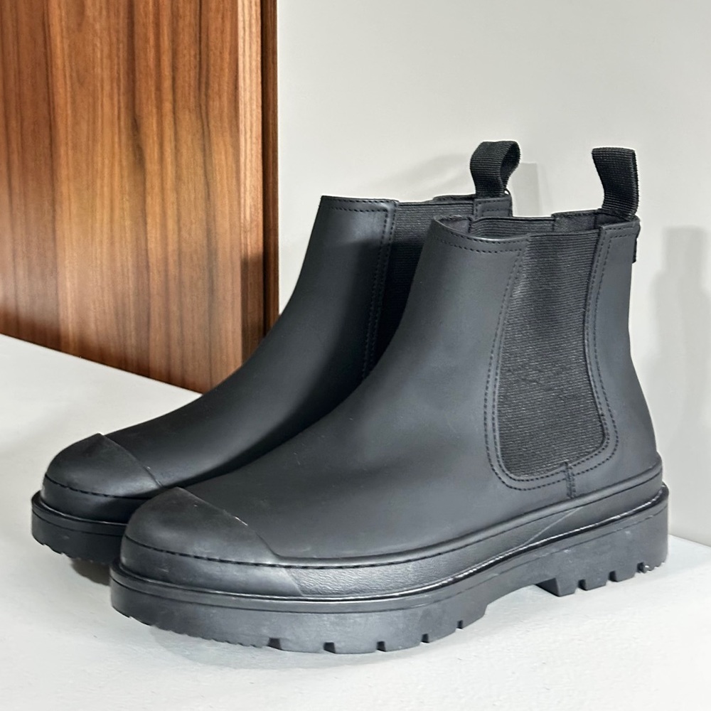 NWT. Zara Men Rubberized Chelsea boots Sz EU 40 US 7 - Picture 6 of 14